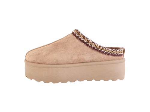 Ciabatte in simil camoscio imbottite con platform