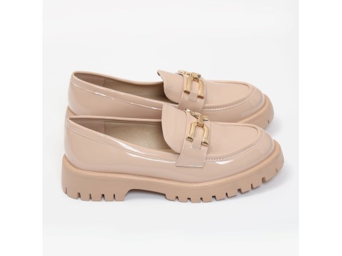 Mocassini in simil pelle verniciata platform con applicazione color argento