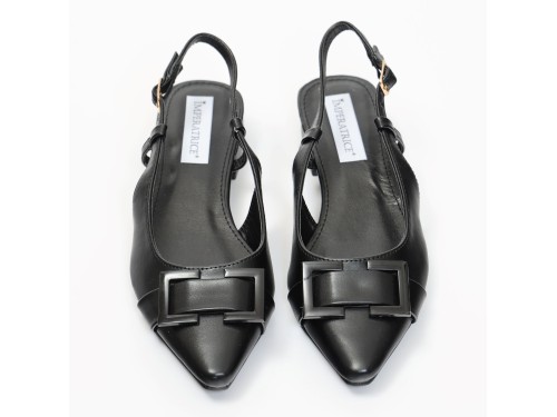 Ballerine slingback in simil pelle con dettaglio sulla punta