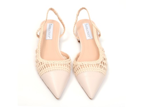 Ballerine in simil pelle con intreccio