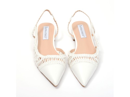 Ballerine in simil pelle con intreccio