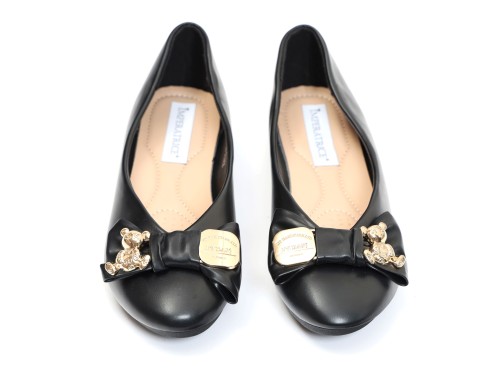 Ballerine in simil pelle con fiocco e dettagli color oro sulla punta