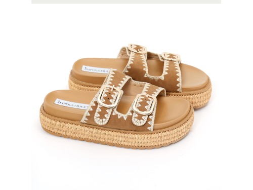 Sandali platform in simil pelle con fibbie color oro