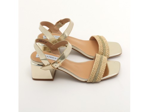 Sandali in simil pelle con tacco comodo quadrato ed applicazione strass