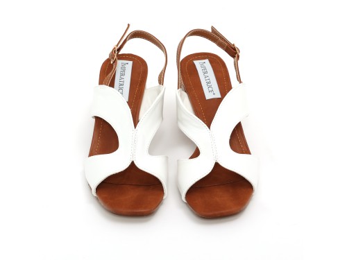 Sandali in simil pelle con tacco comodo