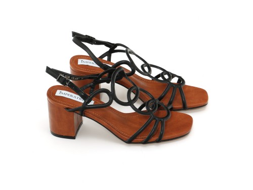 Sandali in simil pelle con tacco comodo