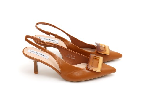 Dècolletè slingback in simil pelle con applicazione sulla punta