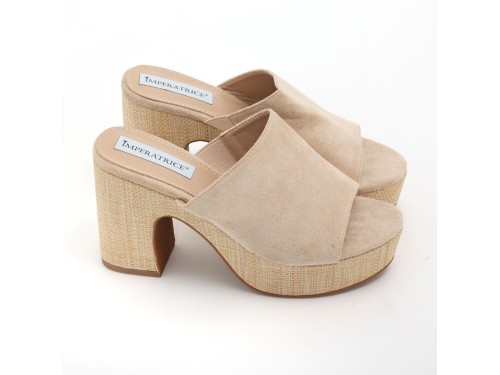 Sandali platform in simil camoscio con tacco in rafia
