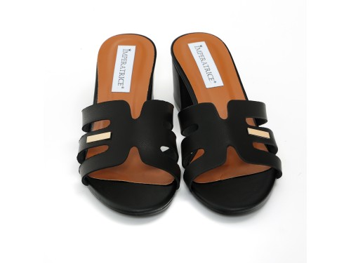 Sandali in simil pelle con tacco comodo