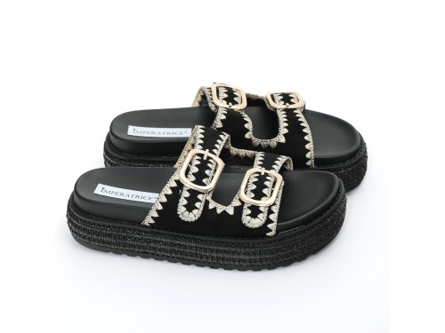 Sandali platform in simil pelle con fibbie color oro