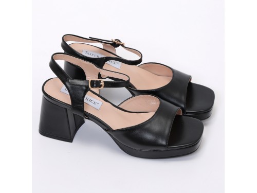 Sandali in simil pelle con tacco comodo
