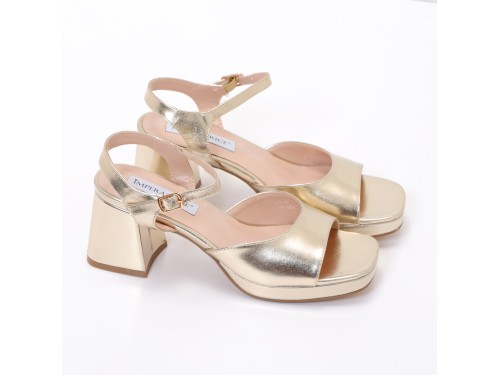 Sandali in simil pelle con tacco comodo