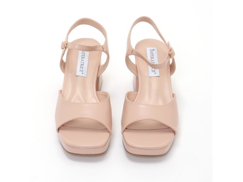 Sandali in simil pelle con tacco comodo