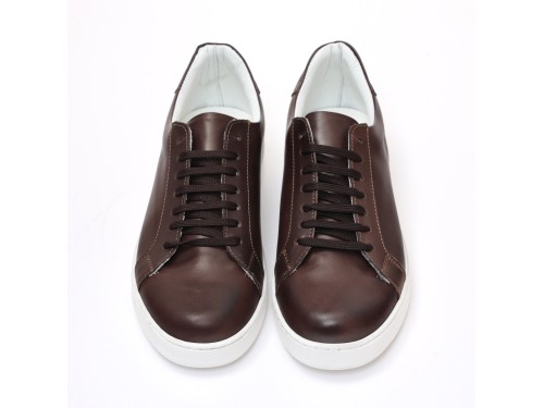 Sneakers stringate in pelle di vitello