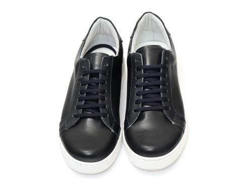 Sneakers stringate in pelle di vitello