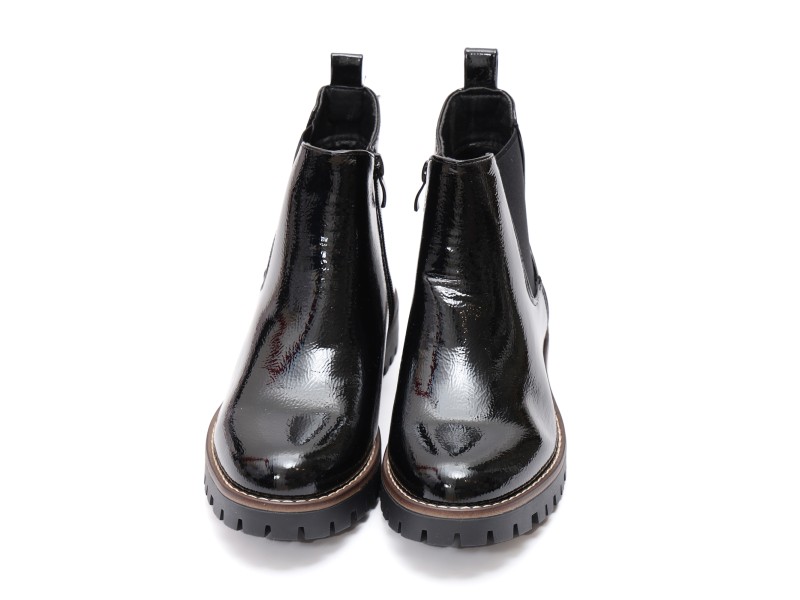 Stivaletto in simil pelle con elastico laterale