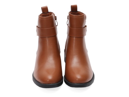 Stivaletto in simil pelle con fibbia dorata