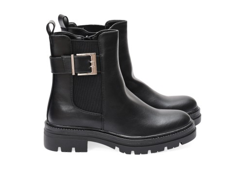 Stivaletto in simil pelle con elastico laterale e fibbia dorata