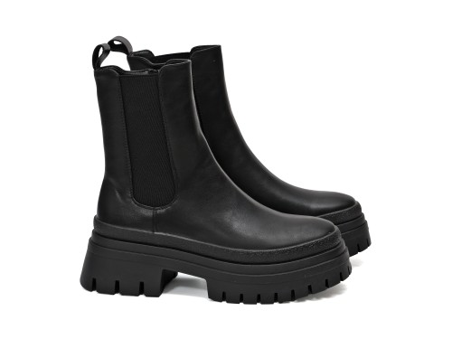 Stivaletto in simil pelle con fascia elastica