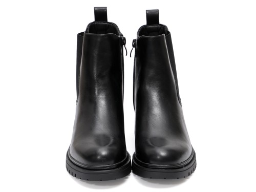 Stivaletto in simil pelle con fascia elastica