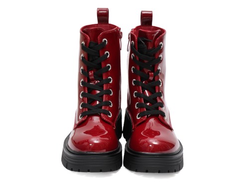 Anfibi in simil pelle verniciata con stringhe