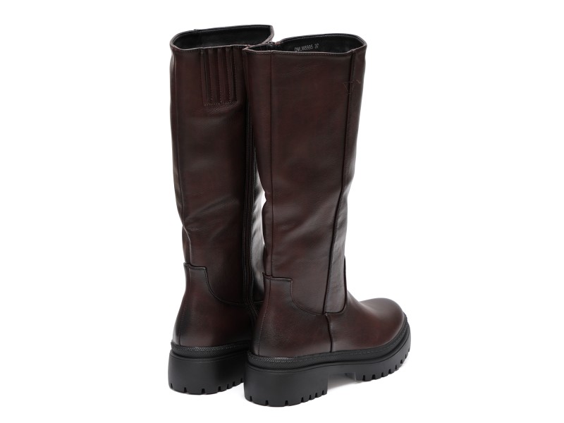 Stivale in simil pelle con tacco comodo e elastico alla circonferenza