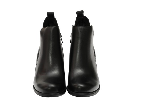 Tronchetto in vera pelle con tacco comodo e fascia elastica