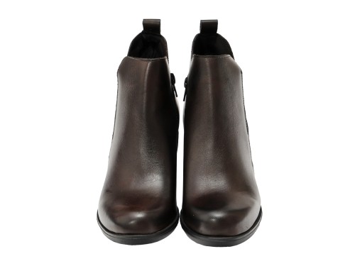 Tronchetto in vera pelle con tacco comodo e fascia elastica