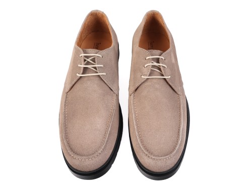 Derby stringate in camoscio con fondo light