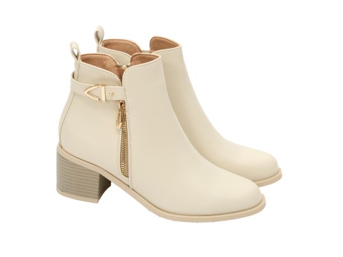 Stivaletti in pelle con tacco comodo