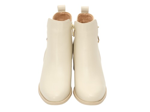 Stivaletti in pelle con tacco comodo