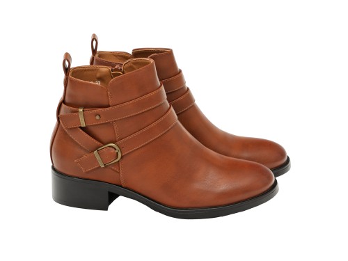 Stivaletto in simil pelle con fibbia