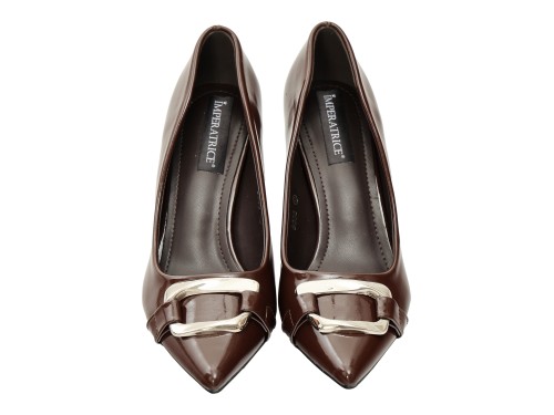 Decolletè in simil pelle verniciata con fibbia