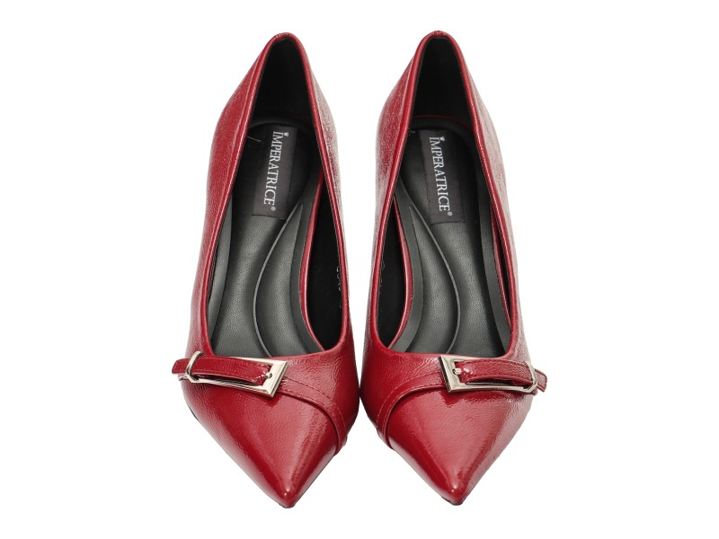 Decolletè in simil pelle verniciata con cinturino