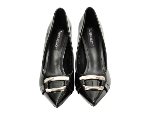 Decolletè in simil pelle verniciata con fibbia