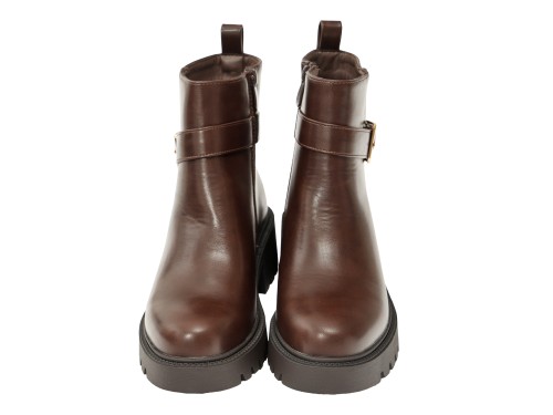 Stivaletti in simil pelle con fondo in gomma