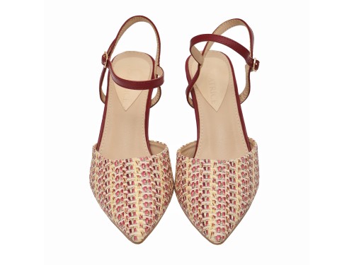 Decolletè con cinturino regolabile - tacco 8,5 cm