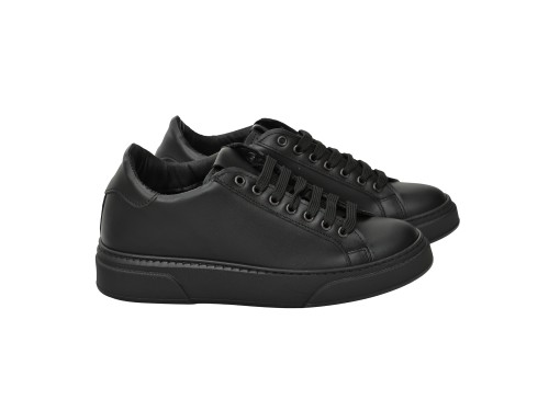 Sneakers stringate in vera pelle