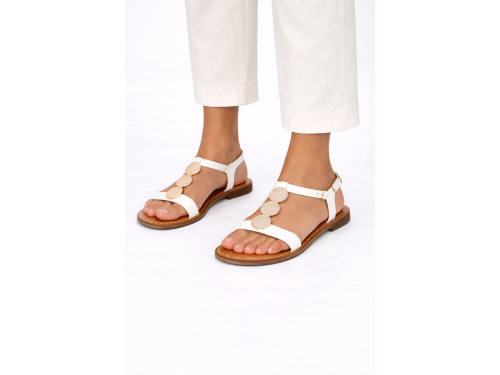 Sandali con cinturino - tacco 2,0 cm