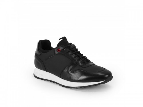 Sneakers in vera pelle crust e tessuto gommato con lacci elastici nero