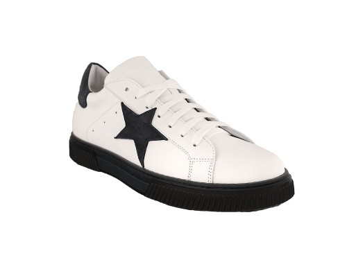 Sneakers in pelle di vitello con stella in camoscio blu